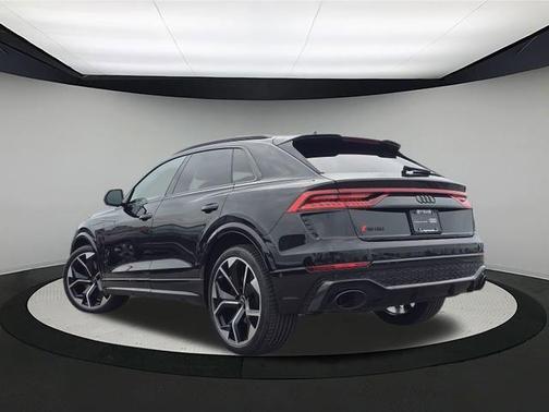 2023 Audi RS Q8 4.0T