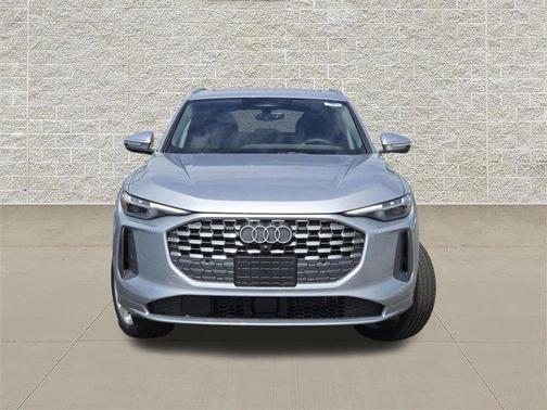 Florett Silver Metallic 2026 Audi Q5 Premium Plus TFSI quattro S tronic
