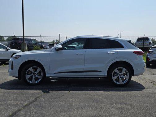 2025 Audi Q5 Premium Plus