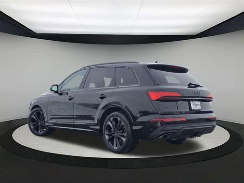 2026 Audi Q7 55 Premium Plus