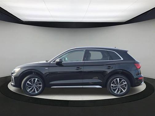 2022 Audi Q5 45 S line Premium
