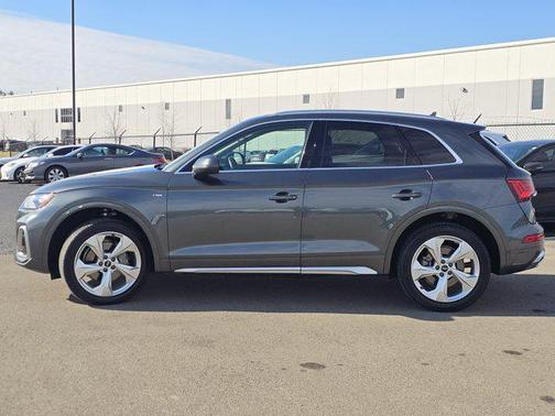 2023 Audi Q5 45 S line Premium Plus