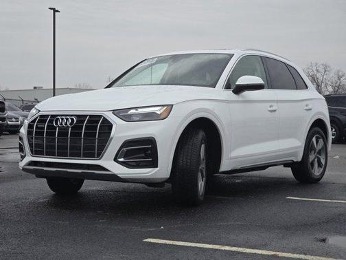 2023 Audi Q5 40 Premium Plus