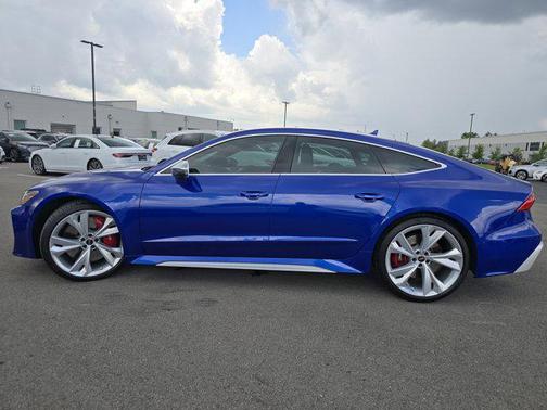 2023 Audi RS 7 4.0T