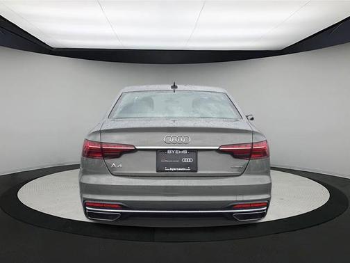 2023 Audi A4 45 S line Premium