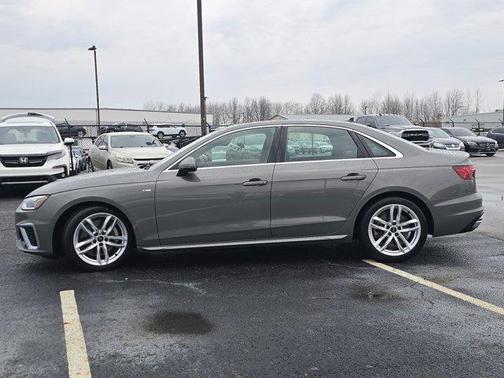2023 Audi A4 45 S line Premium