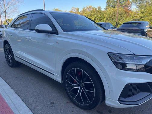 2023 Audi Q8 55 Premium Plus