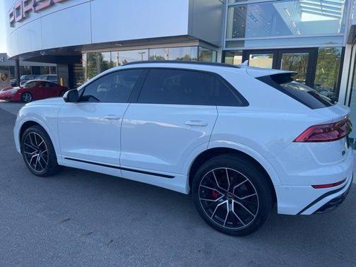 2023 Audi Q8 55 Premium Plus