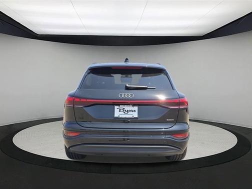 2025 Audi Q6 e-tron Premium Plus quattro