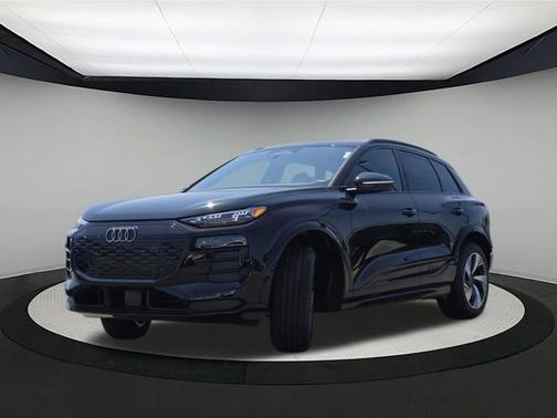 2025 Audi Q6 e-tron Premium Plus quattro