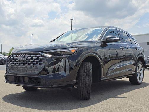 2025 Audi Q5 Premium Plus