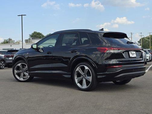 2025 Audi Q4 e-tron Premium Plus 55 quattro