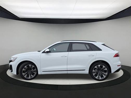 2026 Audi Q8 55 Premium Plus