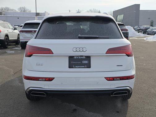 2022 Audi Q5 45 S line Premium Plus