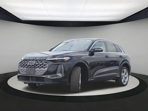 Mythos Black Metallic 2026 Audi Q5 Premium Plus