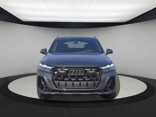 2026 Audi Q7 55 Premium Plus