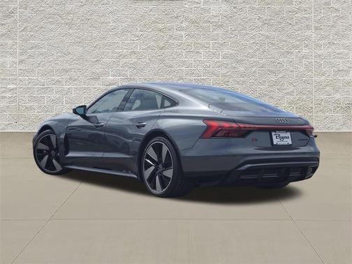 Daytona Gray Pearl Effect 2025 Audi S e-tron GT Premium Plus