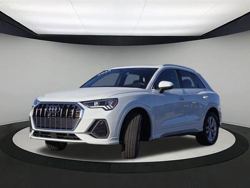 2022 Audi Q3 45 S line Premium Plus