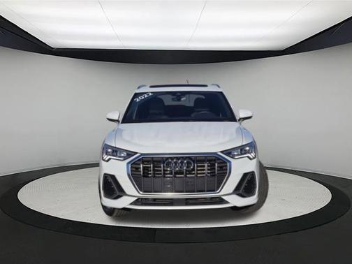 2022 Audi Q3 45 S line Premium Plus