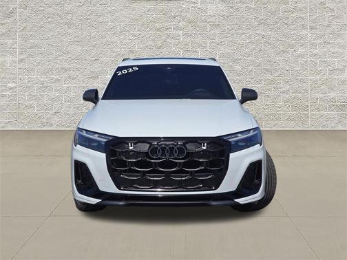 Glacier White Metallic 2025 Audi SQ7 4.0T Prestige