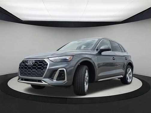 2022 Audi Q5 45 S line Prestige