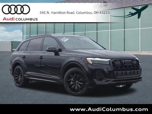 Black Metallic 2025 Audi Q7 45 Premium Plus
