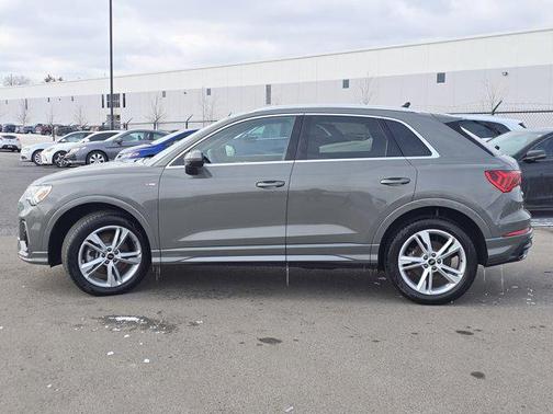 2022 Audi Q3 45 S line Premium Plus