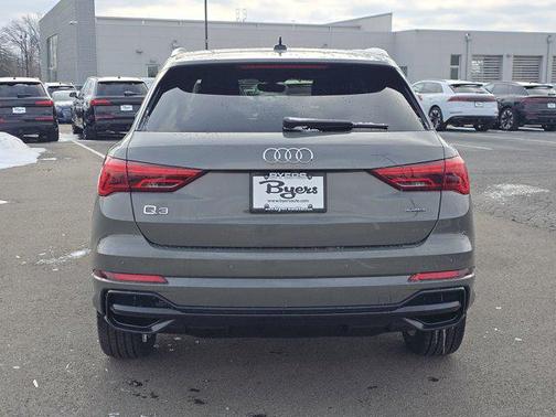 2022 Audi Q3 45 S line Premium Plus