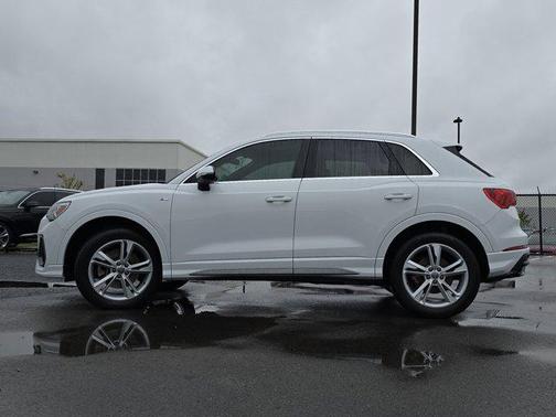2019 Audi Q3 2.0T S line Premium Plus