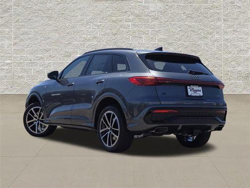 Daytona Gray Metallic 2026 Audi Q5 Premium Plus TFSI quattro S tronic