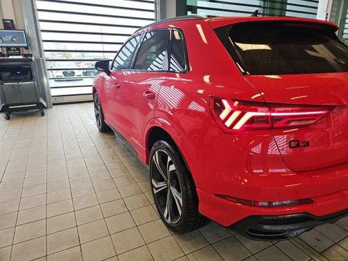 2023 Audi Q3 45 S line Premium Plus