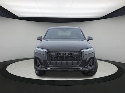 2026 Audi Q7 45 Premium Plus