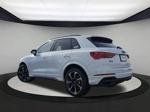 2025 Audi Q3 45 S line Premium Plus