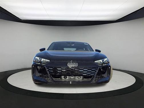 2025 Audi RS e-tron GT performance