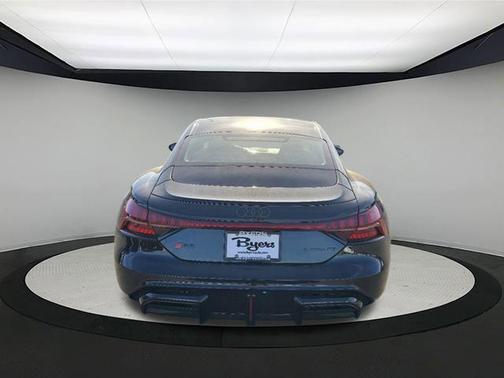 2025 Audi RS e-tron GT performance
