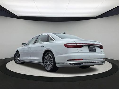 Glacier White Metallic 2021 Audi A8 L 55