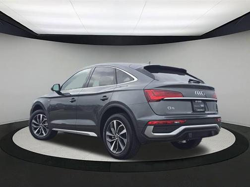 2022 Audi Q5 45 S line Premium