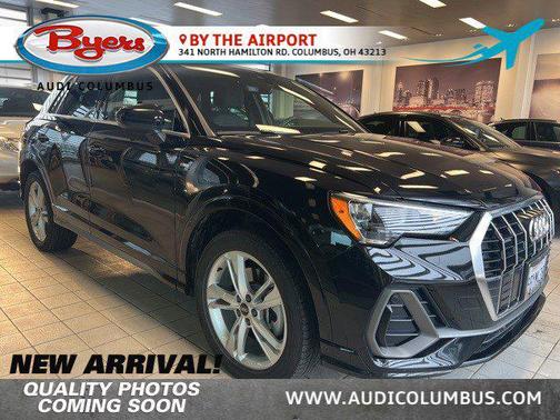2022 Audi Q3 45 S line Premium