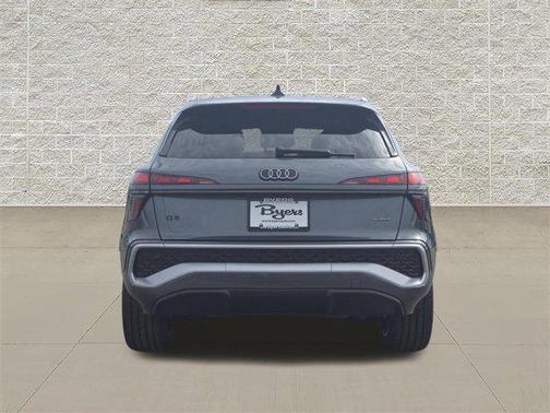 Daytona Gray Pearl Effect 2026 Audi Q3 TFSI quattro S tronic