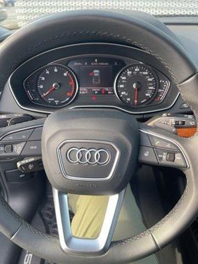 2023 Audi Q5 45 S line Premium
