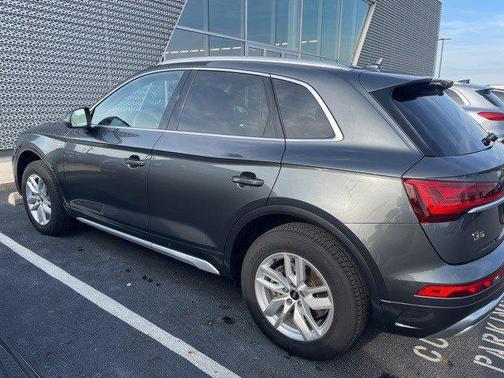 2023 Audi Q5 45 S line Premium