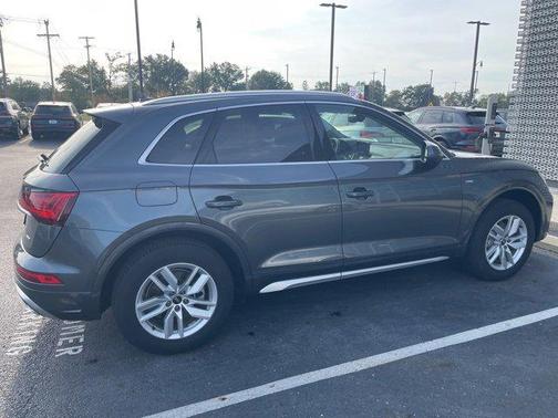 2023 Audi Q5 45 S line Premium