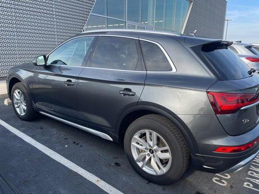 2023 Audi Q5 45 S line Premium