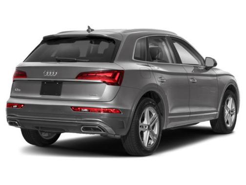 Mythos Black Metallic 2023 Audi Q5 55 S line Premium Plus