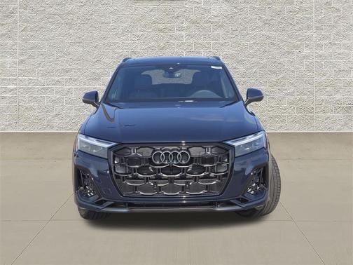 Waitomo Blue Metallic 2026 Audi Q7 55 Premium Plus