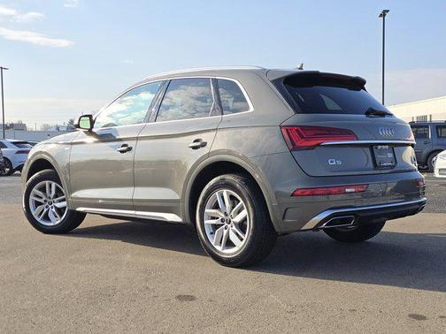 2023 Audi Q5 45 S line Premium