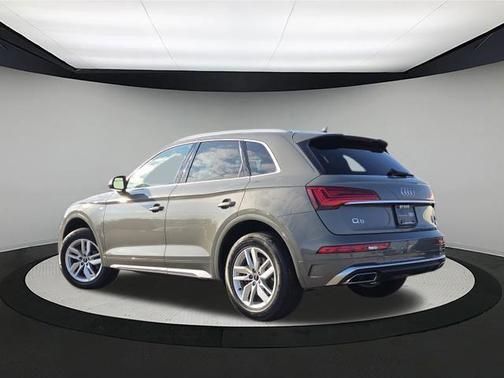 2023 Audi Q5 45 S line Premium