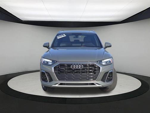 2023 Audi Q5 45 S line Premium