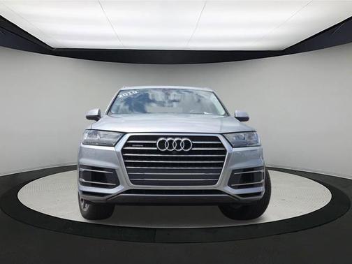 2019 Audi Q7 55 Premium Plus