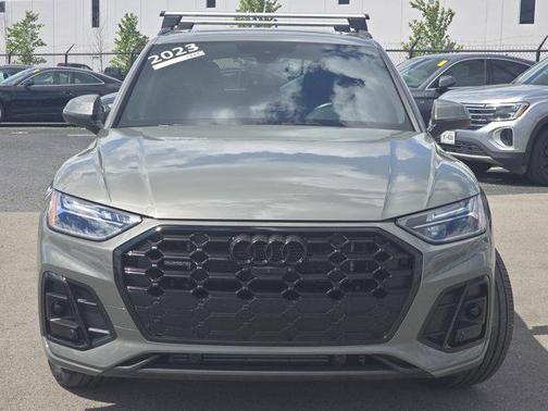 Chronos Gray Metallic 2023 Audi Q5 55 S line Premium Plus